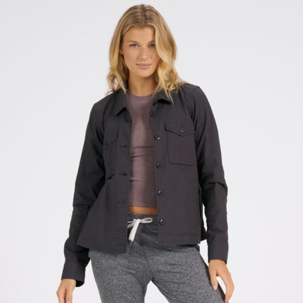 Vuori Women's Charcoal Ripstop Jacket